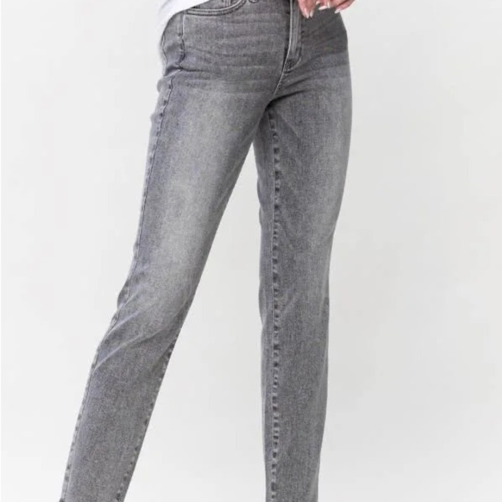 Judy Blue Button Fly Folded Cuff Capri
